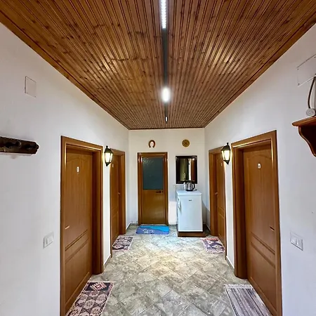 Lakeview Escape 3*