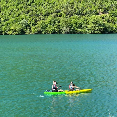Lakeview Escape 3*