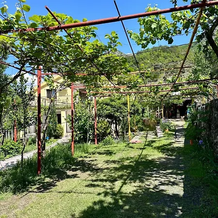 Lakeview Escape Guest house