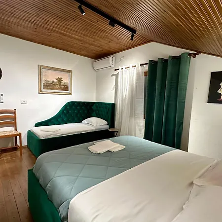 Pensjonat Lakeview Escape Koman