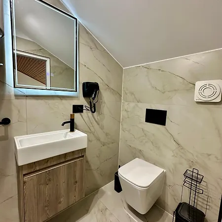 Vendégház Lakeview Escape Koman