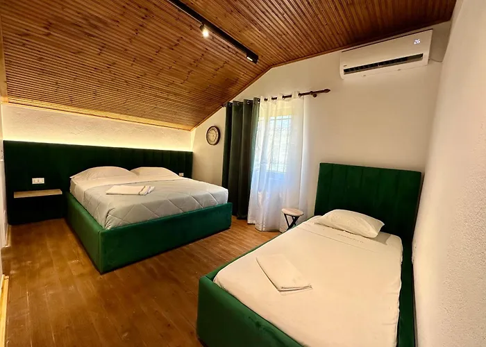 Lakeview Escape Koman